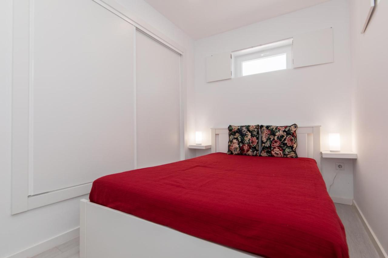 Apartamento Trival - A 1 Minuto Pe Da Praia Sesimbra Exterior foto